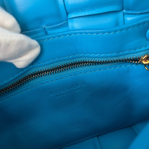 Bottega Veneta Small Padded Cassette Bag - Picture 6 of 10